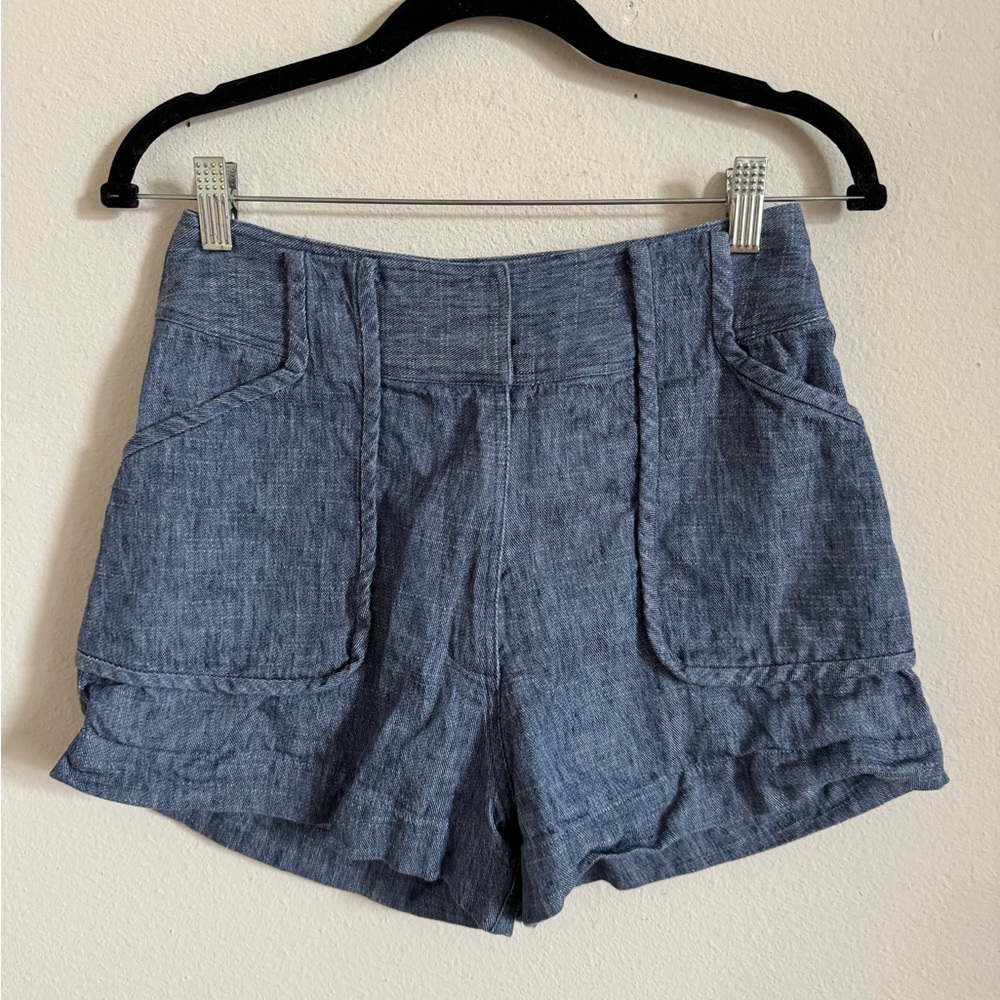 Christy Lynn chambray blue linen shorts size 4